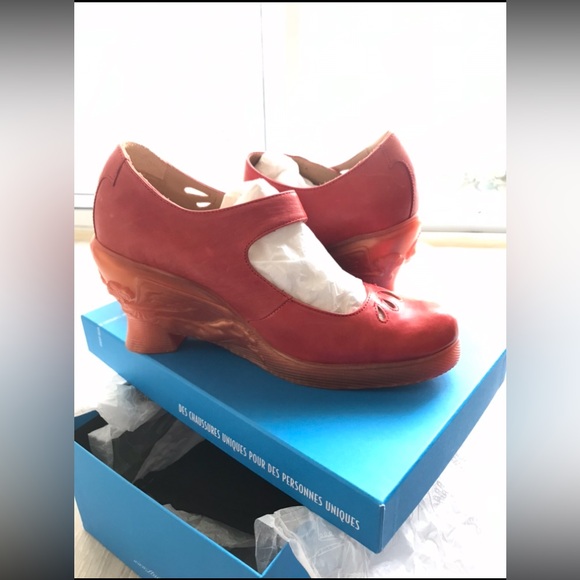 Fluevog- Mission, Maryjane shoe, size 8 - Picture 5 of 9